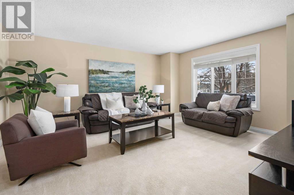 Property at 915 Wentworth Rise SW image 3