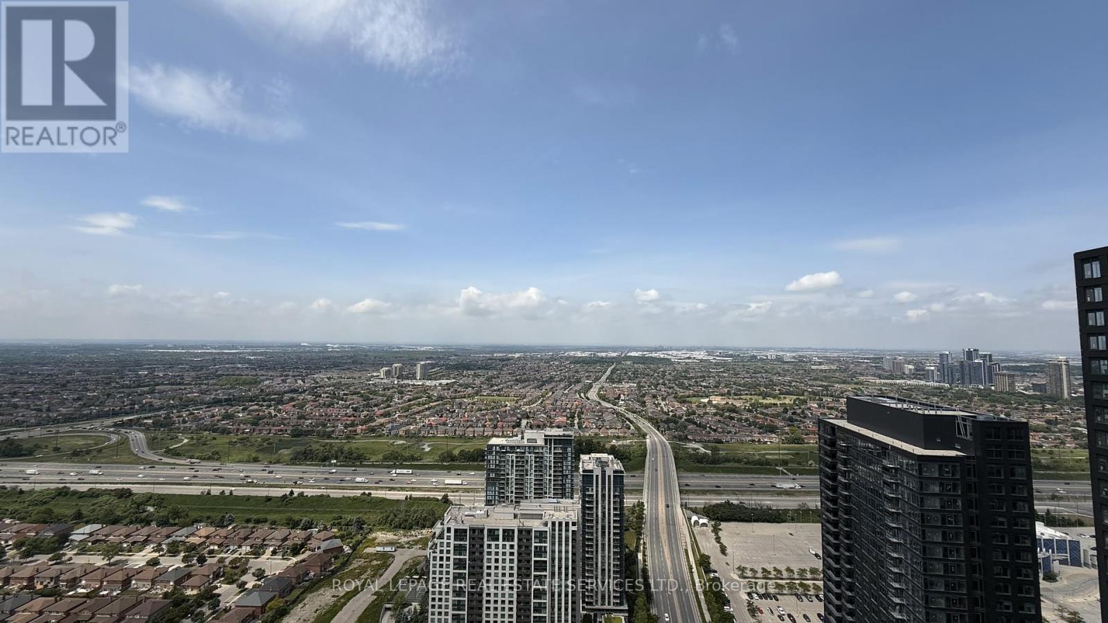 3811 - 430 Square One Drive, Mississauga, Ontario  L5B 0L6 - Photo 4 - W12223258