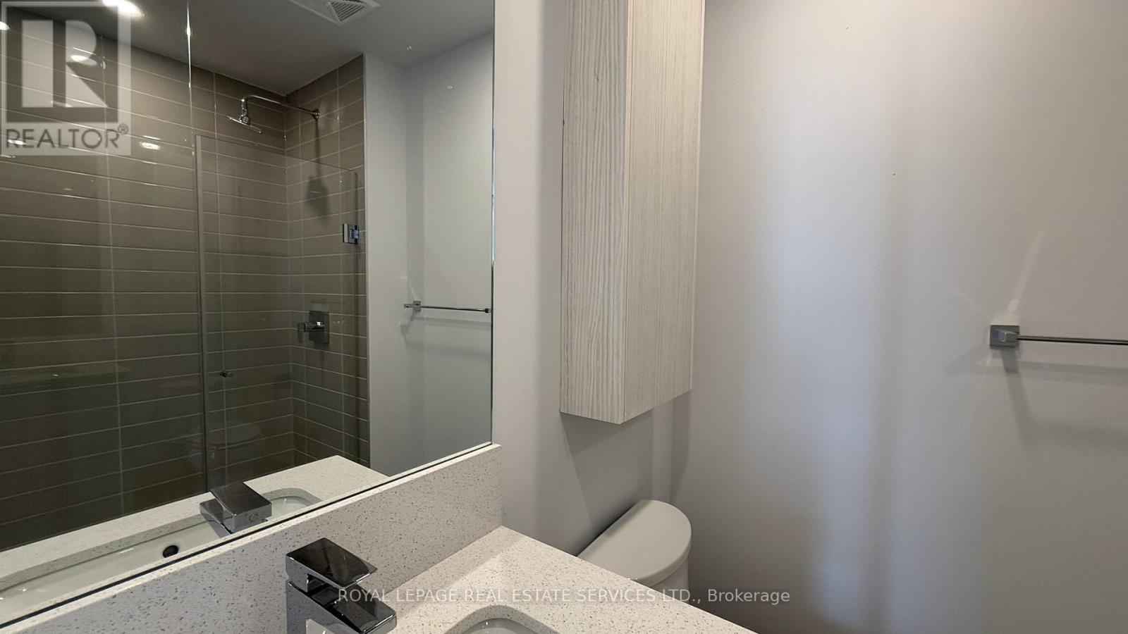 4511 - 430 Square One Drive, Mississauga, Ontario  L5B 0L6 - Photo 22 - W12223264