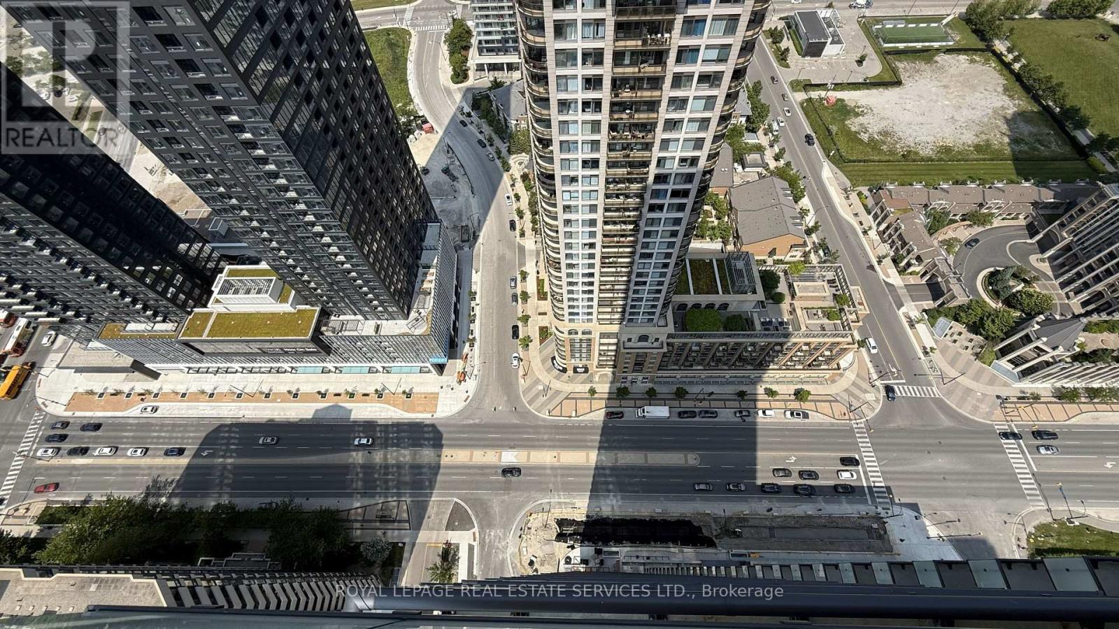 3811 - 430 Square One Drive, Mississauga, Ontario  L5B 0L6 - Photo 5 - W12223258