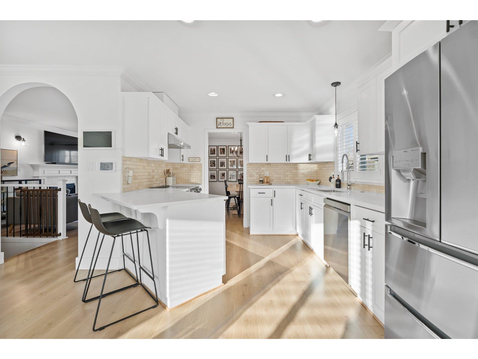 Property at 27222 27 AVENUE image 4