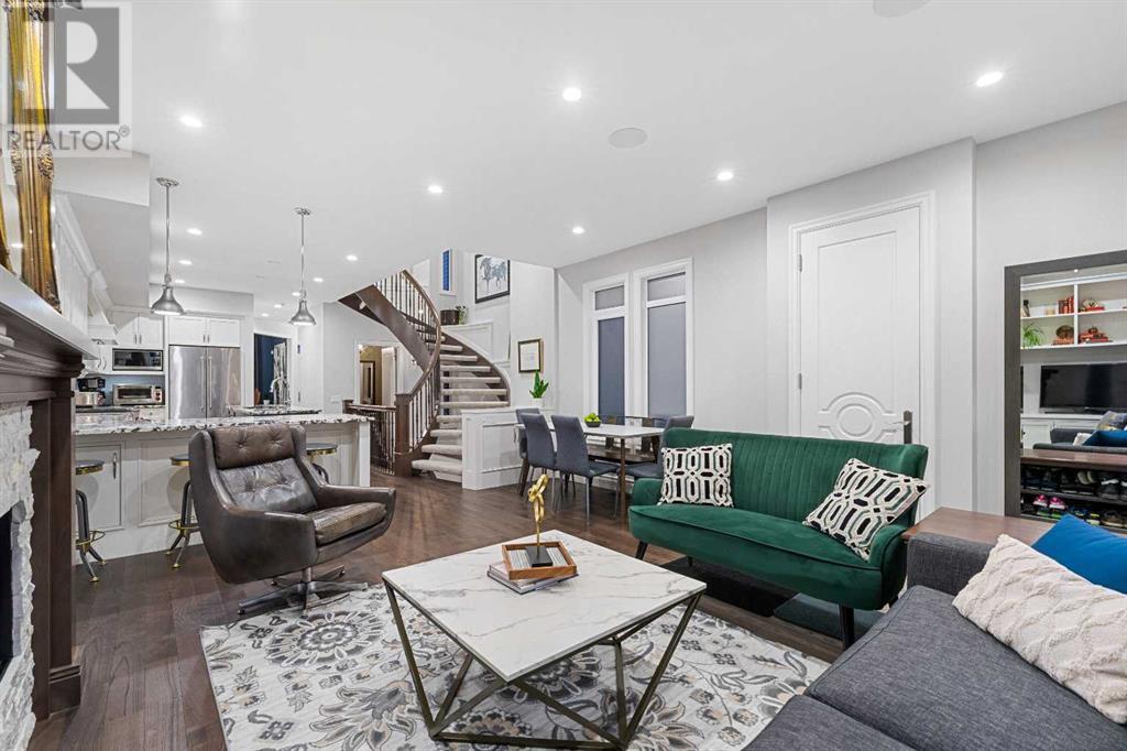 Property at 922 5 Street NW image 3