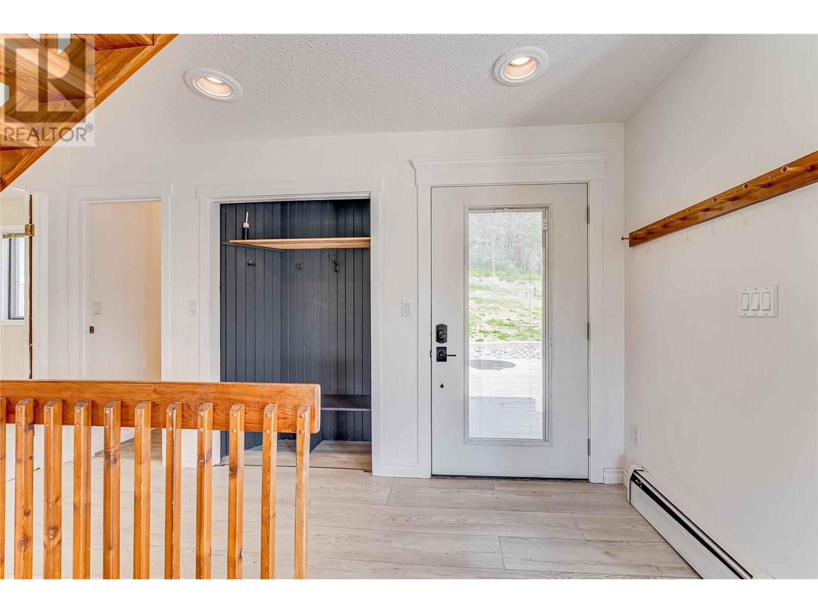 8022 Aspen Road, Vernon, British Columbia  V1B 3M9 - Photo 16 - 10352419