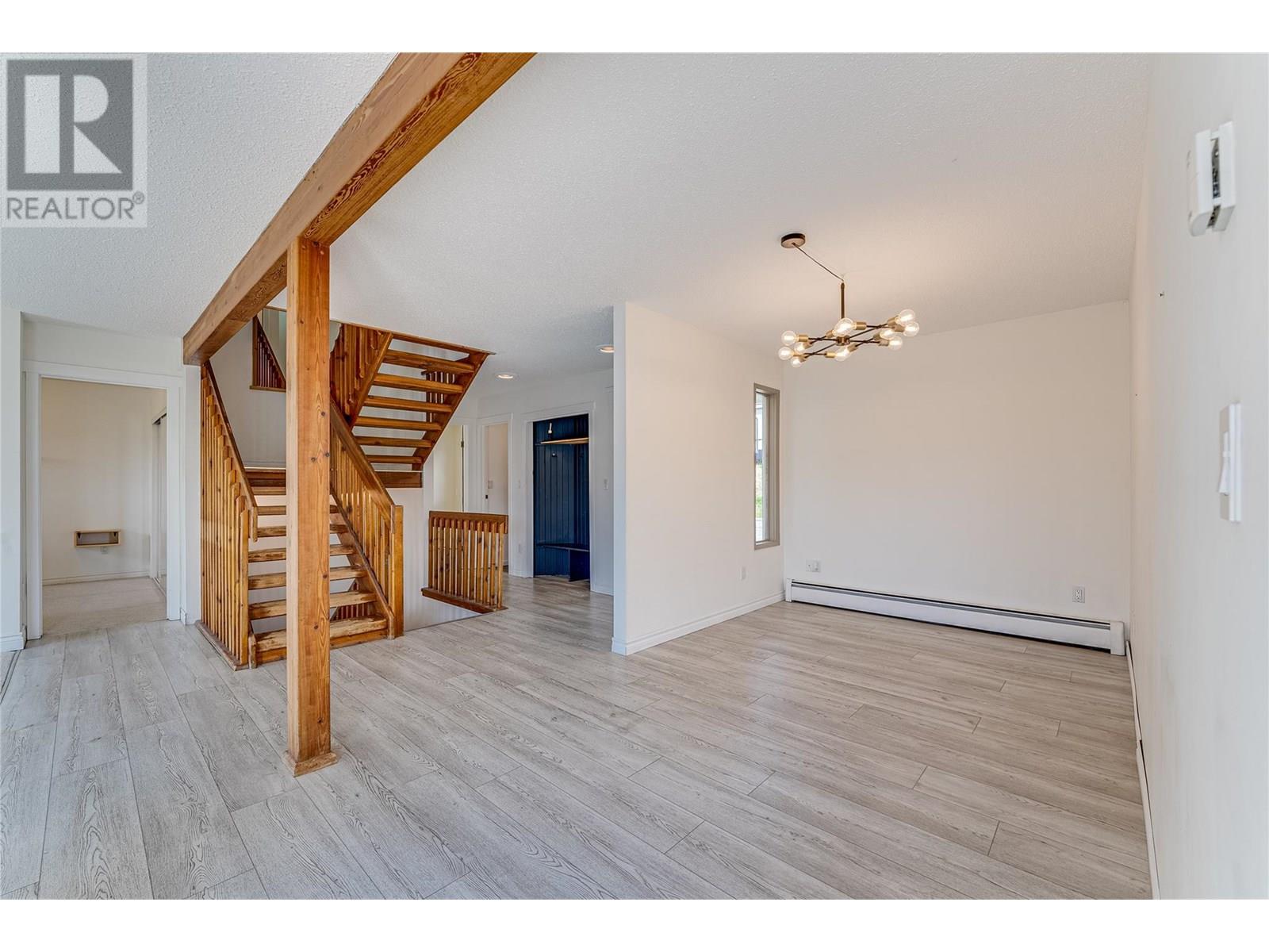 8022 Aspen Road, Vernon, British Columbia  V1B 3M9 - Photo 12 - 10352419