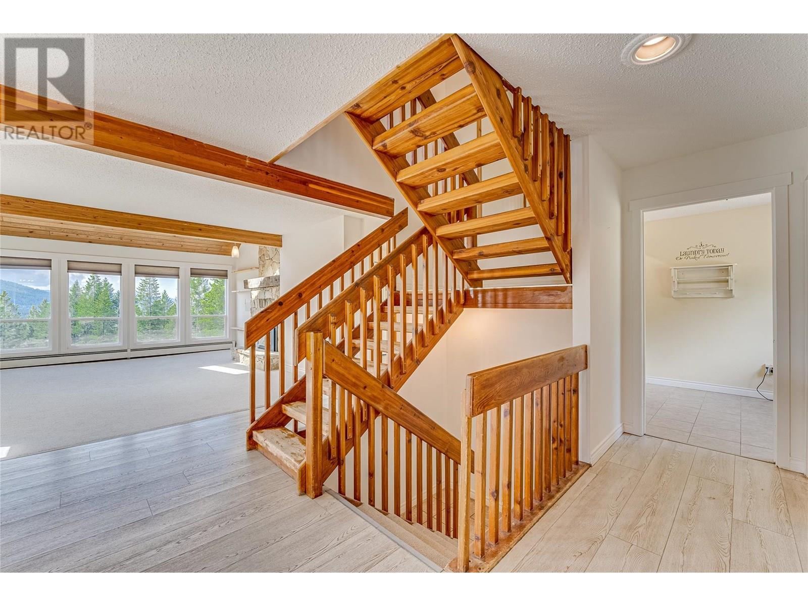 8022 Aspen Road, Vernon, British Columbia  V1B 3M9 - Photo 15 - 10352419