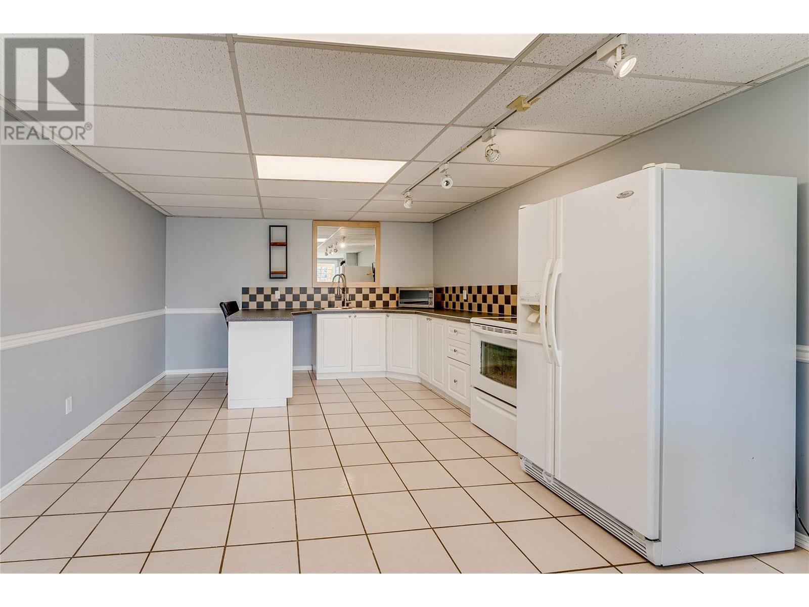 8022 Aspen Road, Vernon, British Columbia  V1B 3M9 - Photo 54 - 10352419