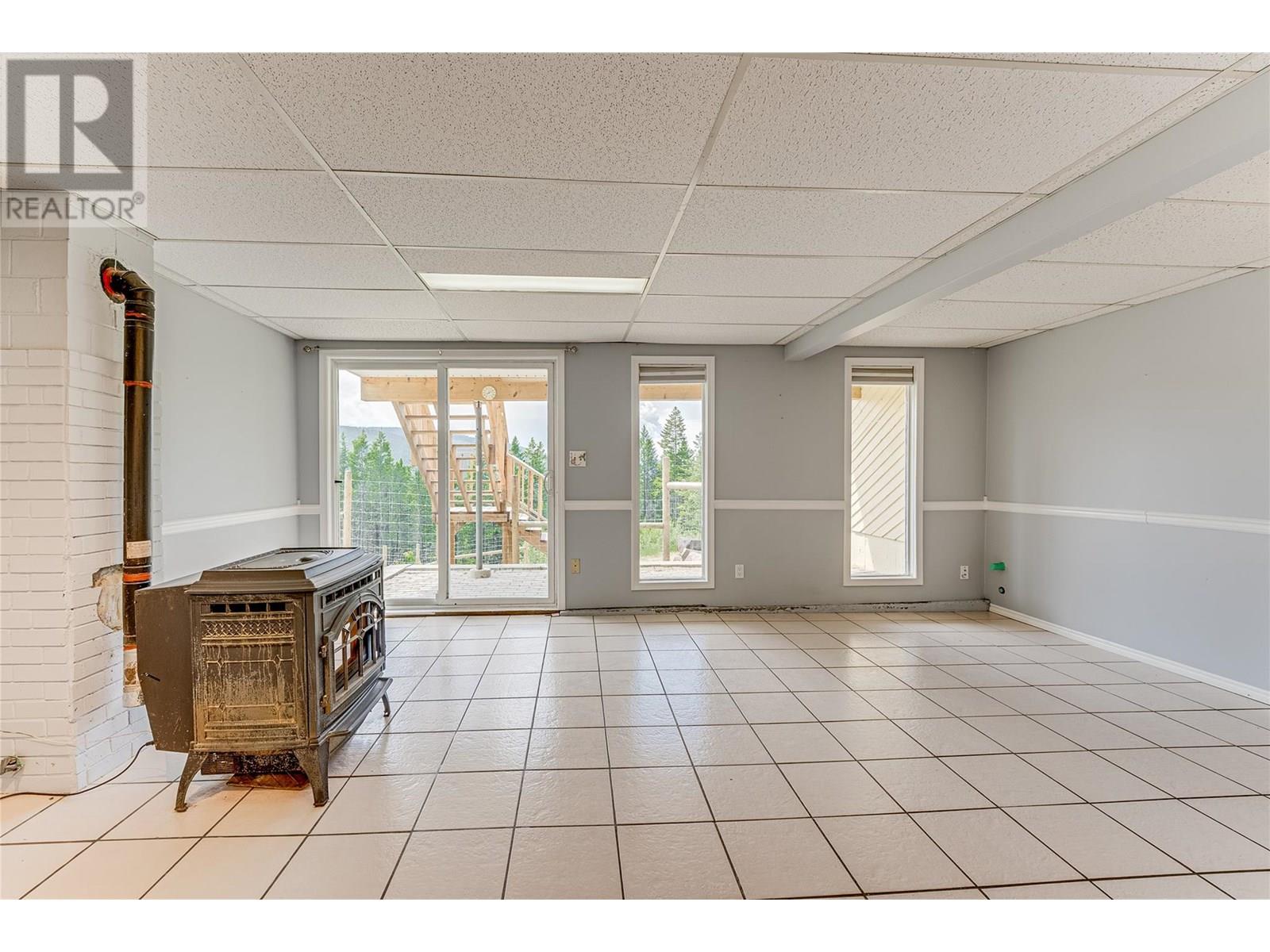 8022 Aspen Road, Vernon, British Columbia  V1B 3M9 - Photo 58 - 10352419