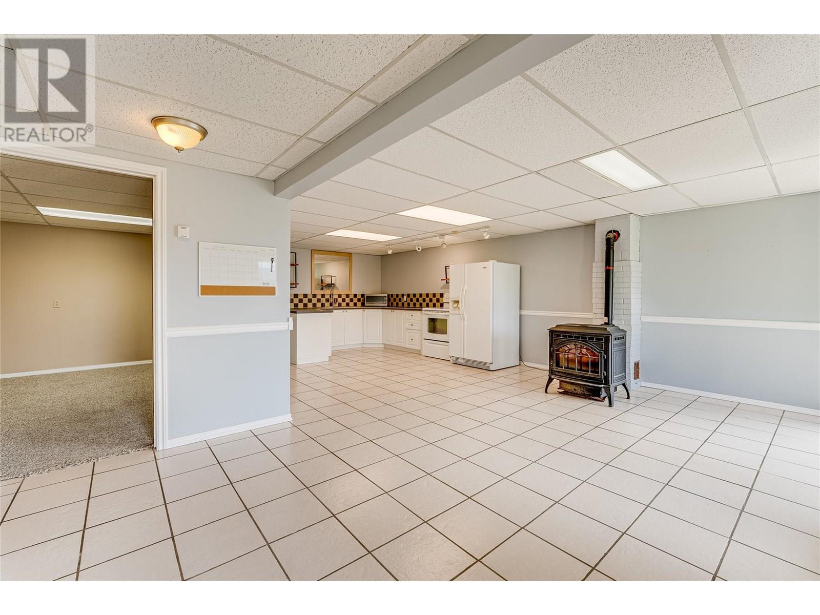 8022 Aspen Road, Vernon, British Columbia  V1B 3M9 - Photo 56 - 10352419