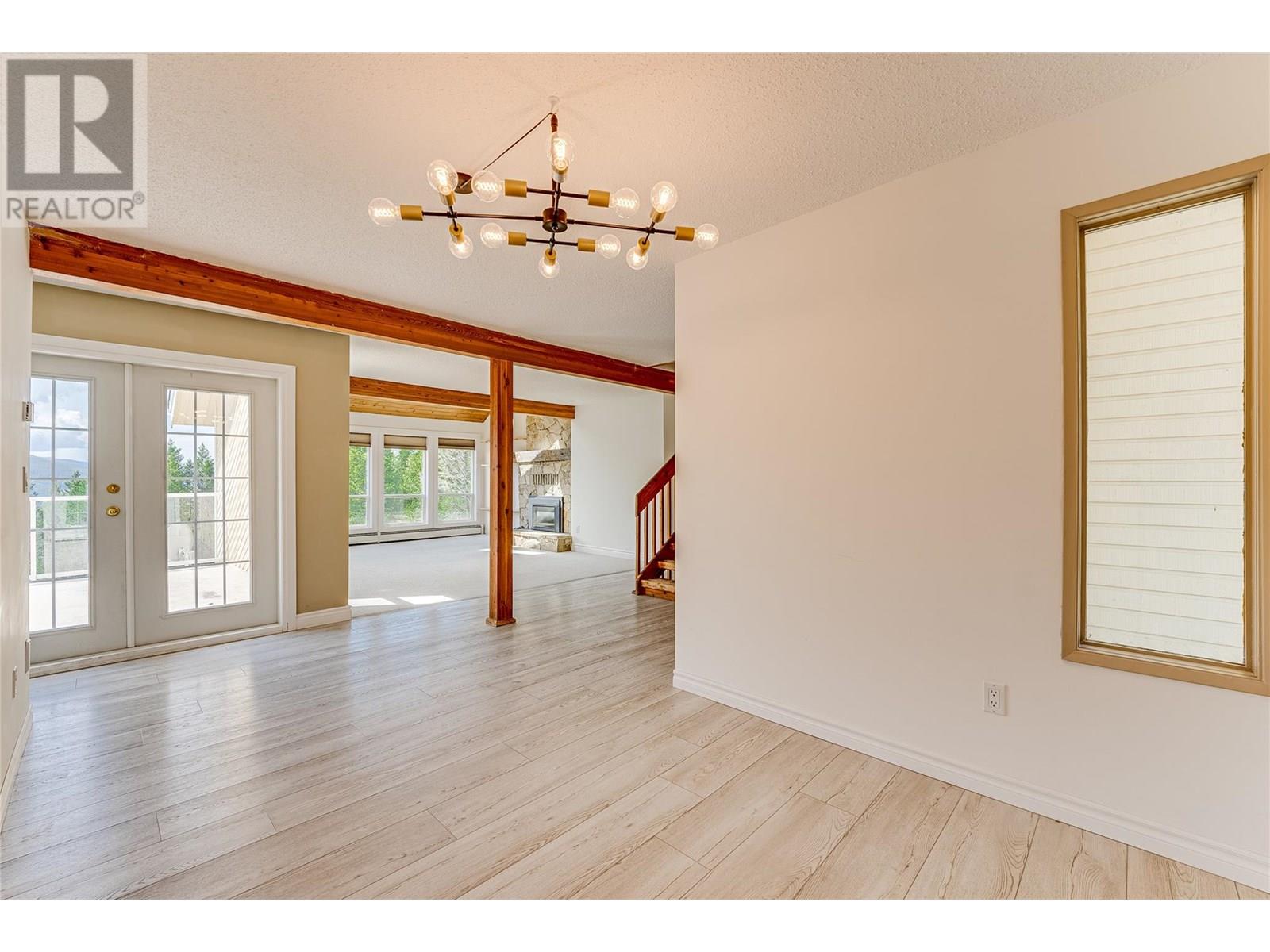 8022 Aspen Road, Vernon, British Columbia  V1B 3M9 - Photo 13 - 10352419