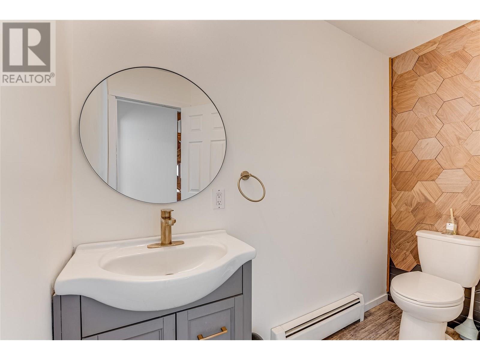 8022 Aspen Road, Vernon, British Columbia  V1B 3M9 - Photo 30 - 10352419