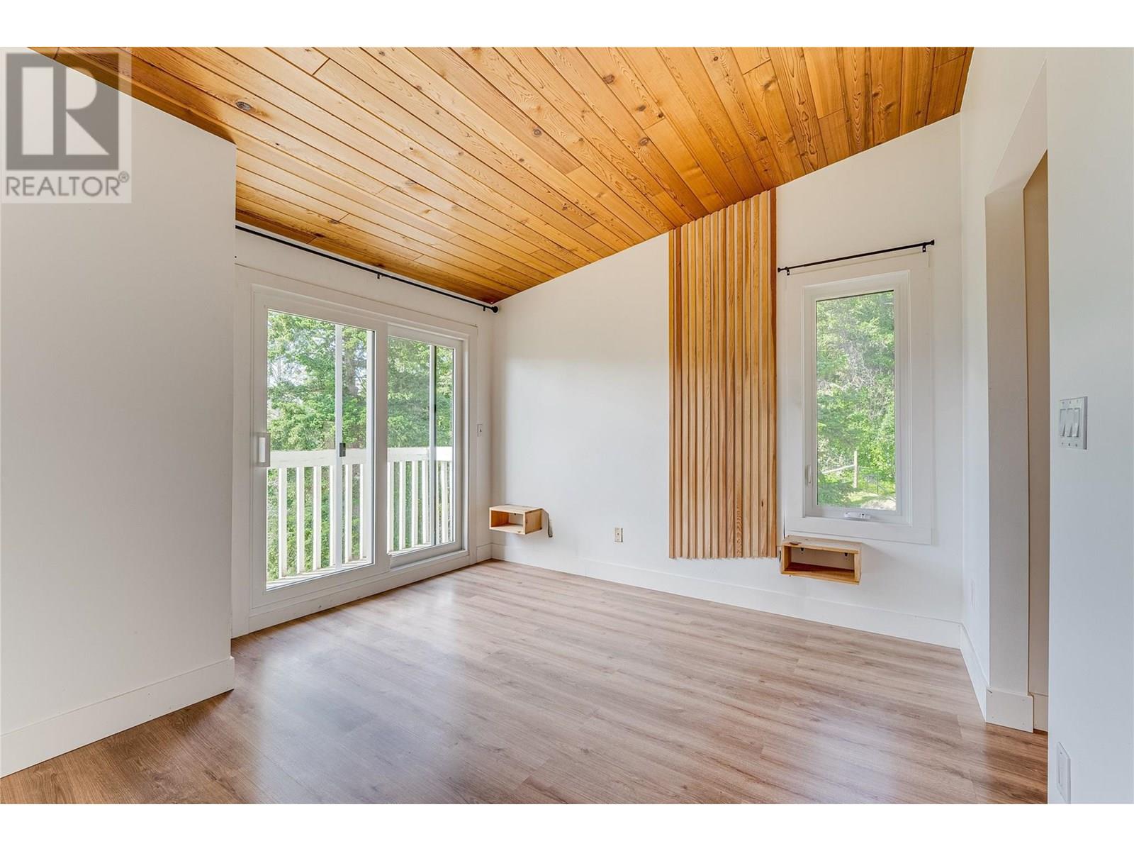 Property at 8022 Aspen Road image 3
