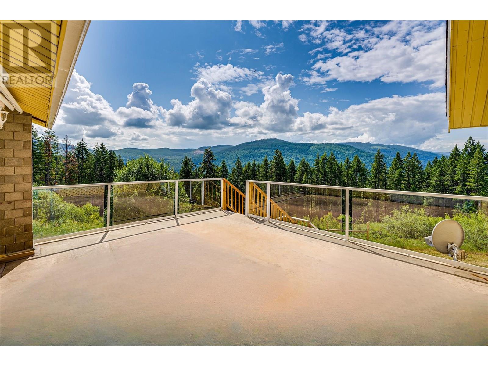 8022 Aspen Road, Vernon, British Columbia  V1B 3M9 - Photo 68 - 10352419