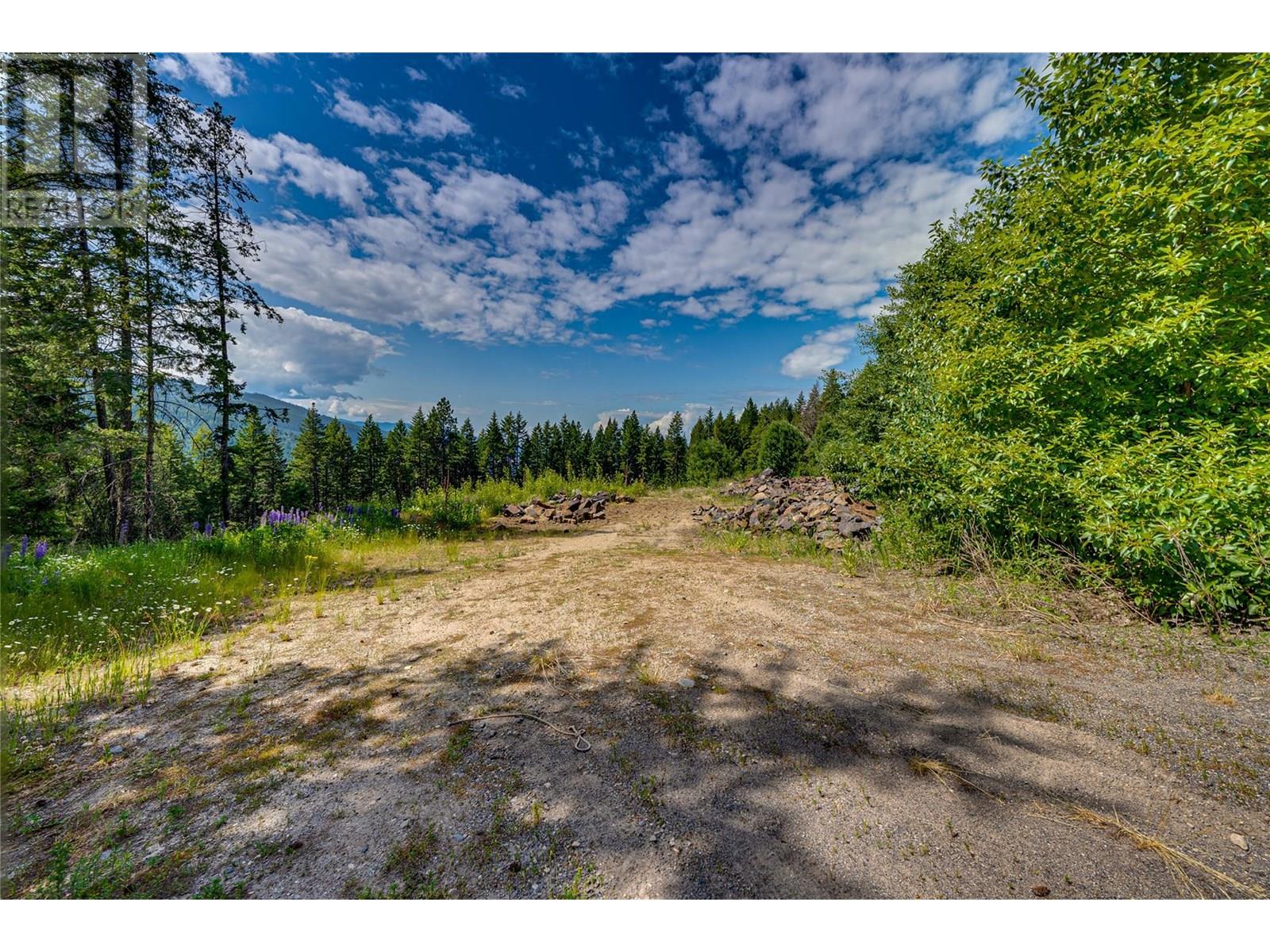 8022 Aspen Road, Vernon, British Columbia  V1B 3M9 - Photo 87 - 10352419