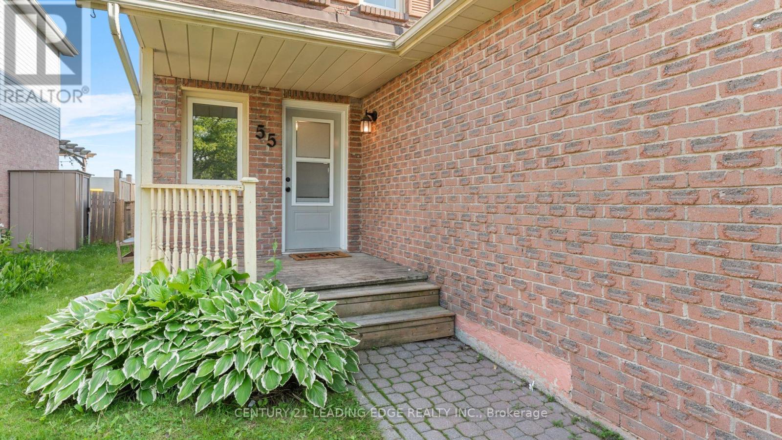 Property at 55 TURNBERRY CRESCENT image 3