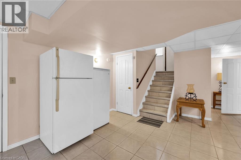 24 Pheasant Place, Hamilton, Ontario  L9A 4Z1 - Photo 34 - 40741668