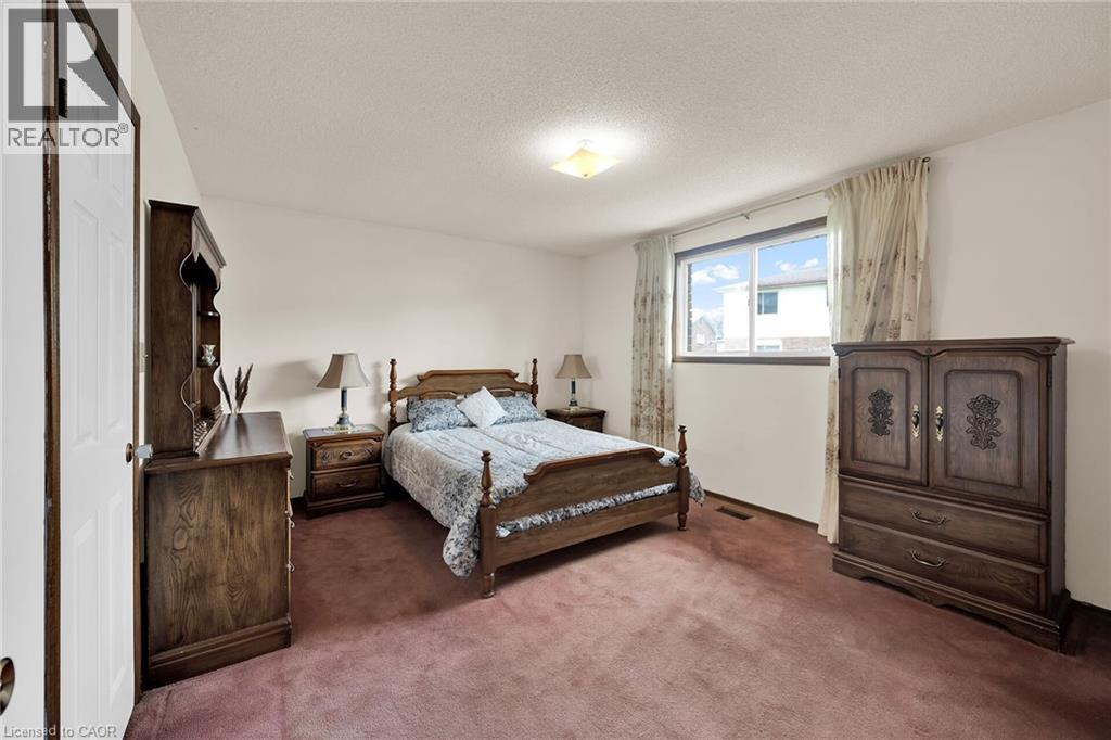 24 Pheasant Place, Hamilton, Ontario  L9A 4Z1 - Photo 14 - 40741668