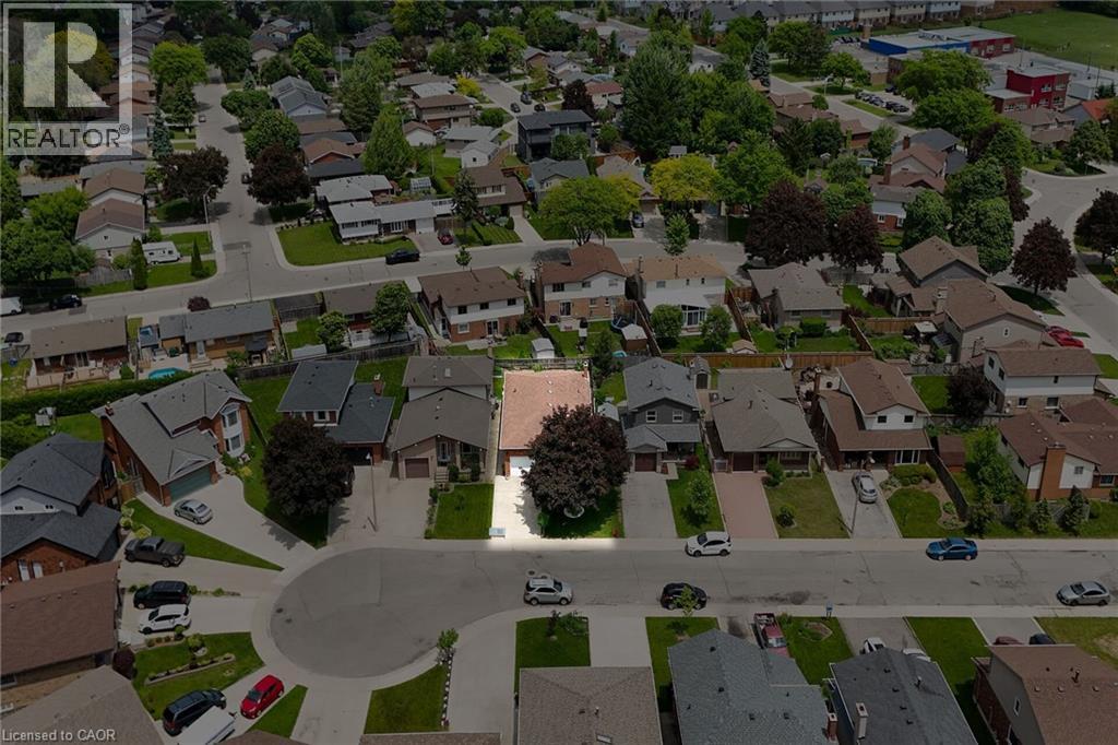 24 Pheasant Place, Hamilton, Ontario  L9A 4Z1 - Photo 47 - 40741668