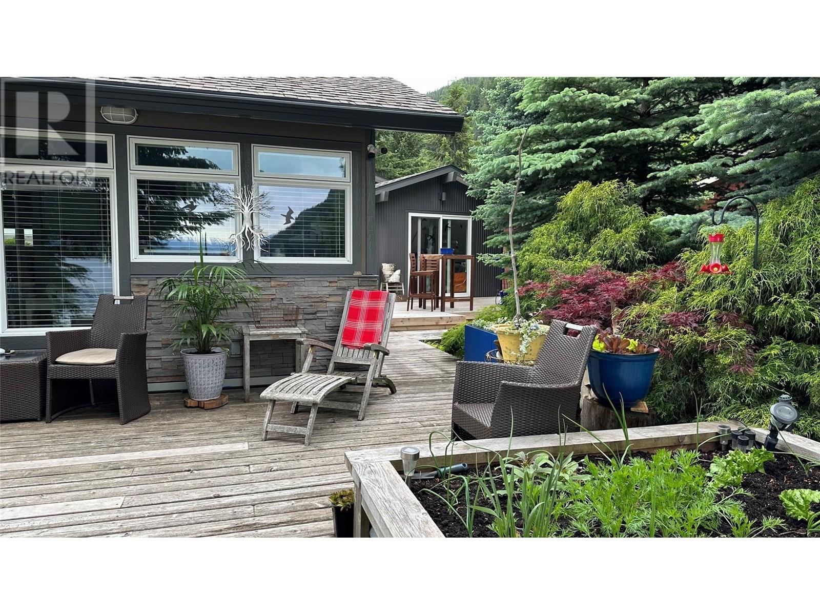 605 Sixth Avenue, Lardeau, British Columbia  V0G 1M0 - Photo 14 - 10349289
