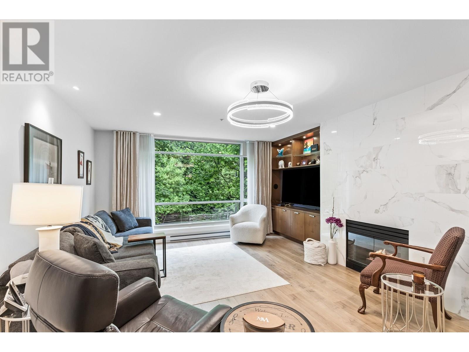 Property at 210 19142 122 AVENUE image 3