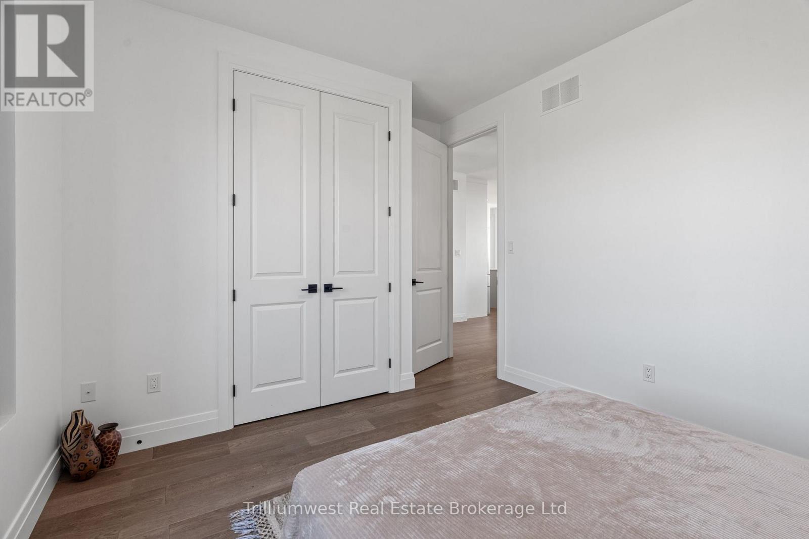 155 Mcleod Street, North Middlesex, Ontario  N0M 2K0 - Photo 25 - X12227872