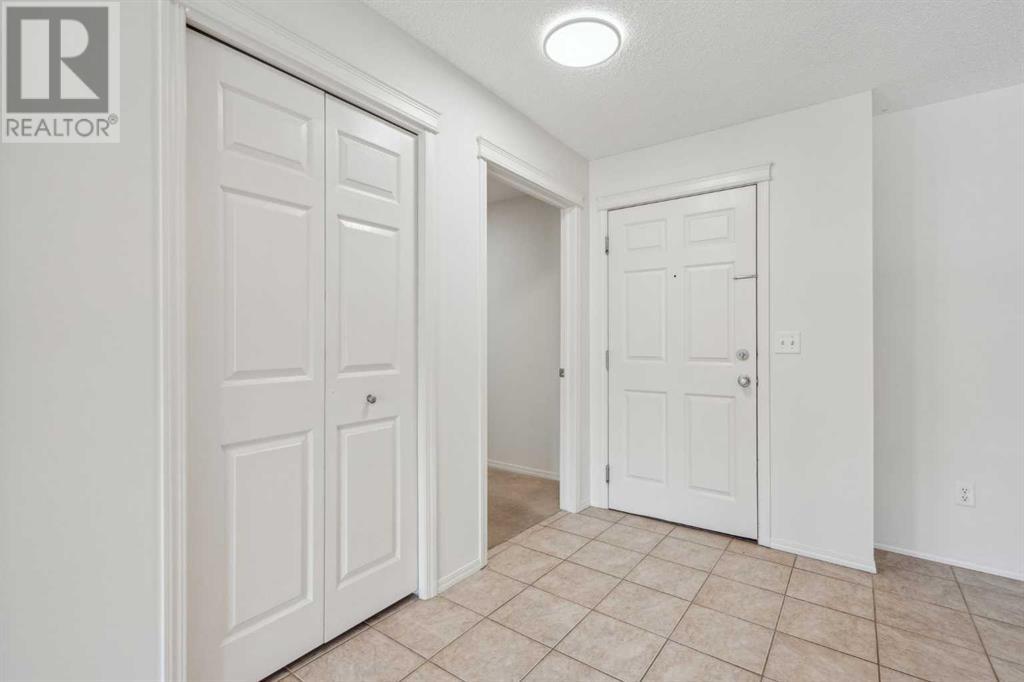 Property at 2211, 70 Panamount Drive NW image 3