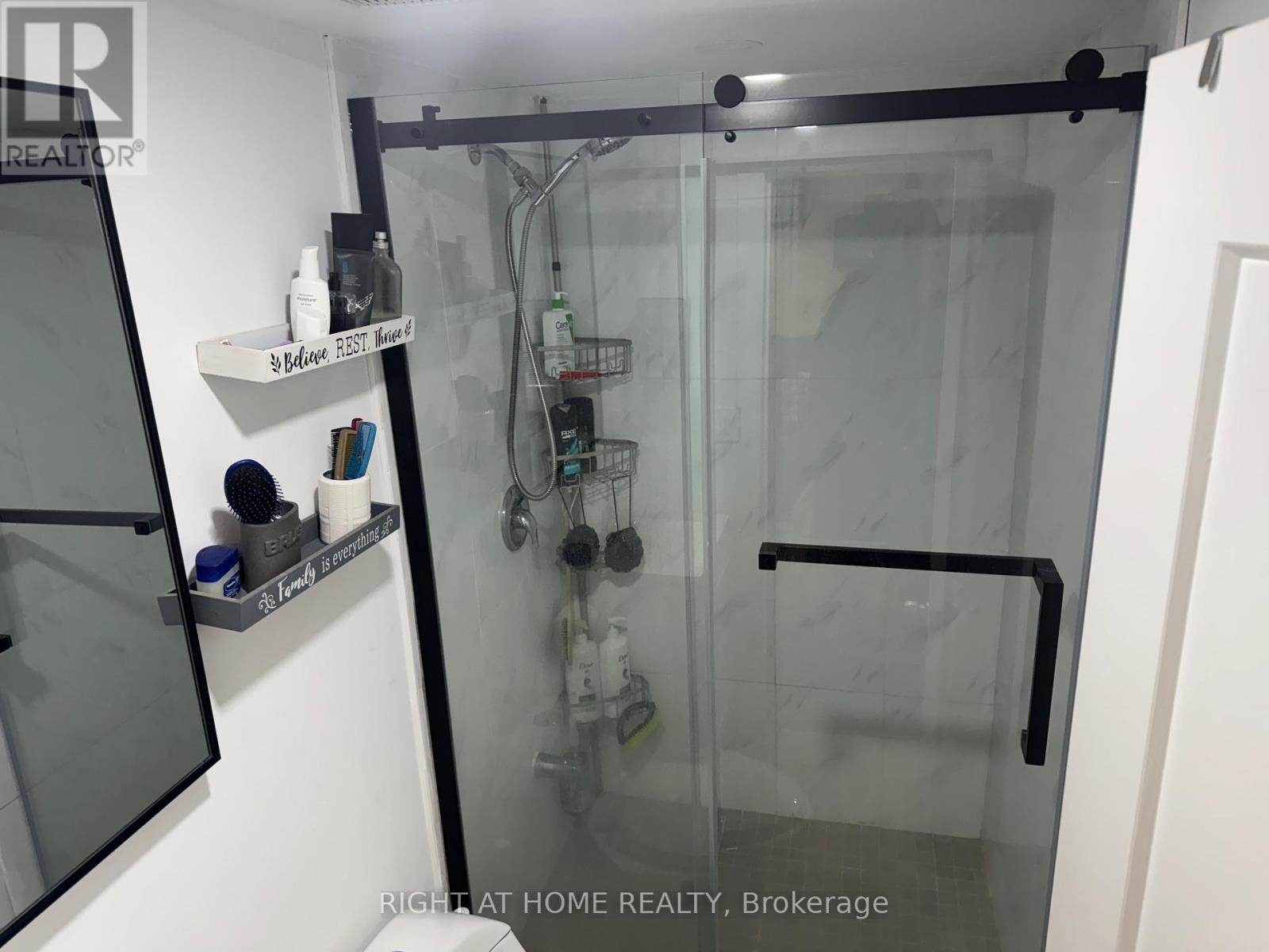 Apt B - 841 Reytan Boulevard, Pickering, Ontario  L1H 1C7 - Photo 10 - E12227831