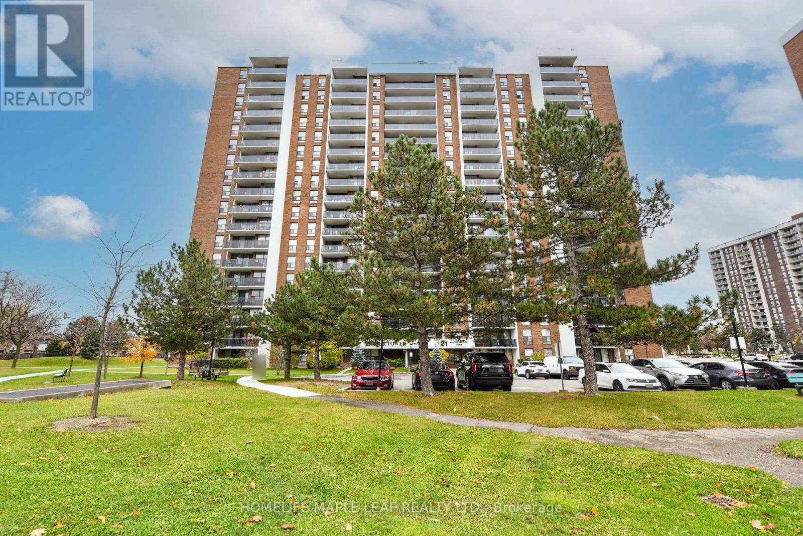Property at 504 - 21 KNIGHTSBRIDGE ROAD image 2