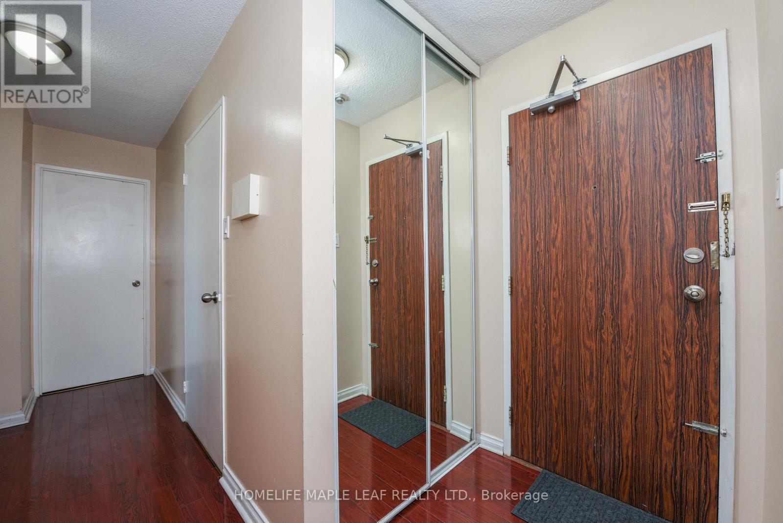 Property at 504 - 21 KNIGHTSBRIDGE ROAD image 5