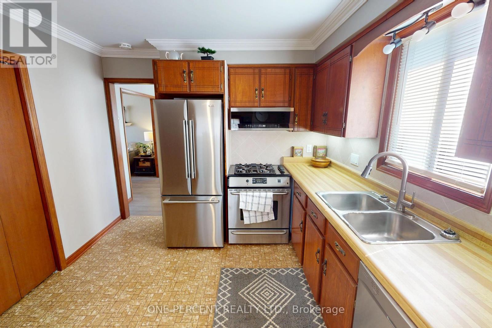 380 Fares Street, Port Colborne, Ontario  L3K 1X2 - Photo 10 - X12227871