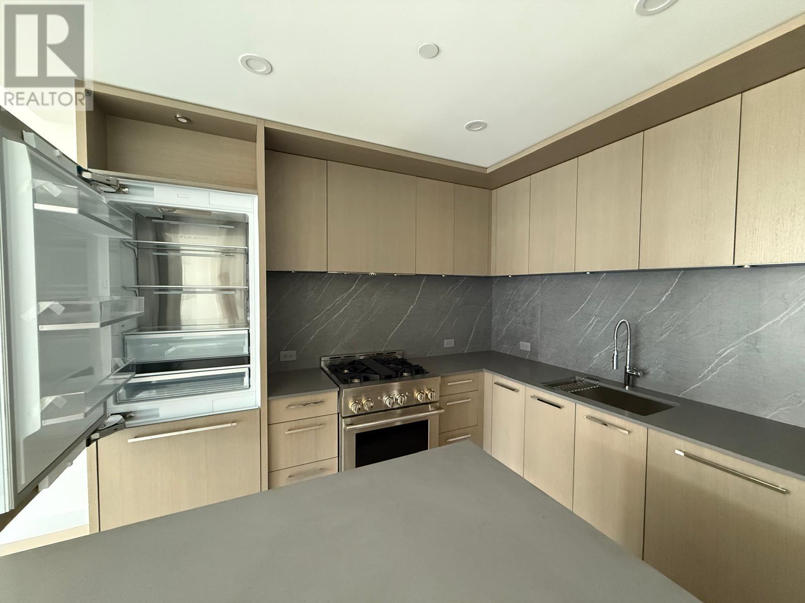 Property at 3409 Lakeshore Road Unit# 405 image 3