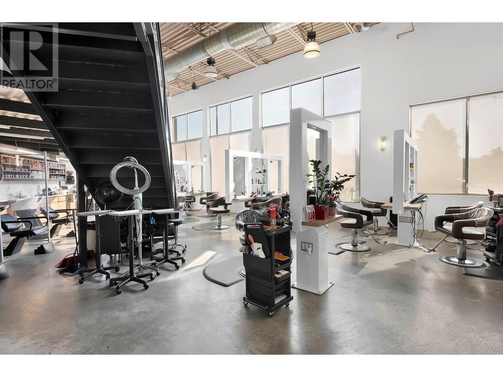 1300 Summit Drive, Kamloops, British Columbia  V2C 1T8 - Photo 30 - 10350425