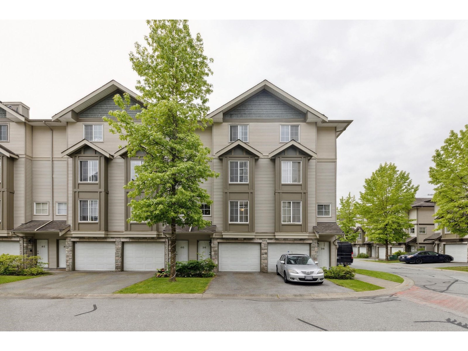 39 14855 100 AVENUE, Surrey, British Columbia