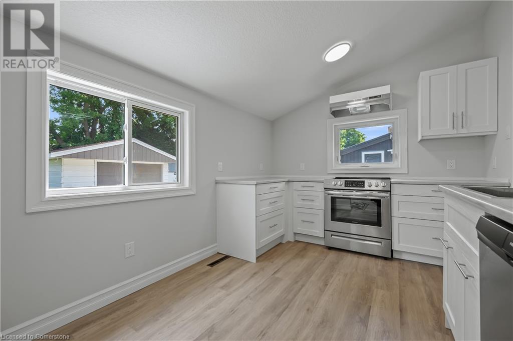 Photo 24 of 49 for 41 Chestnut Street