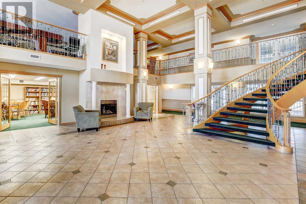 Property at 228, 728 Country Hills Road NW image 4