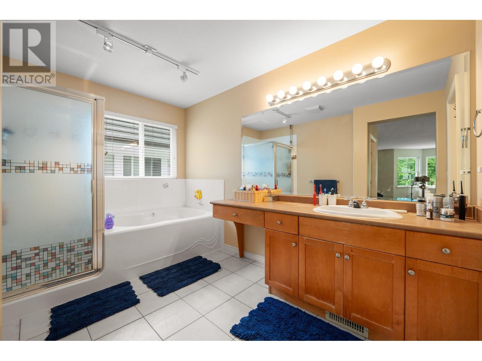 3305 Chartwell Grn, Coquitlam, British Columbia  V3E 3N1 - Photo 19 - R3016715