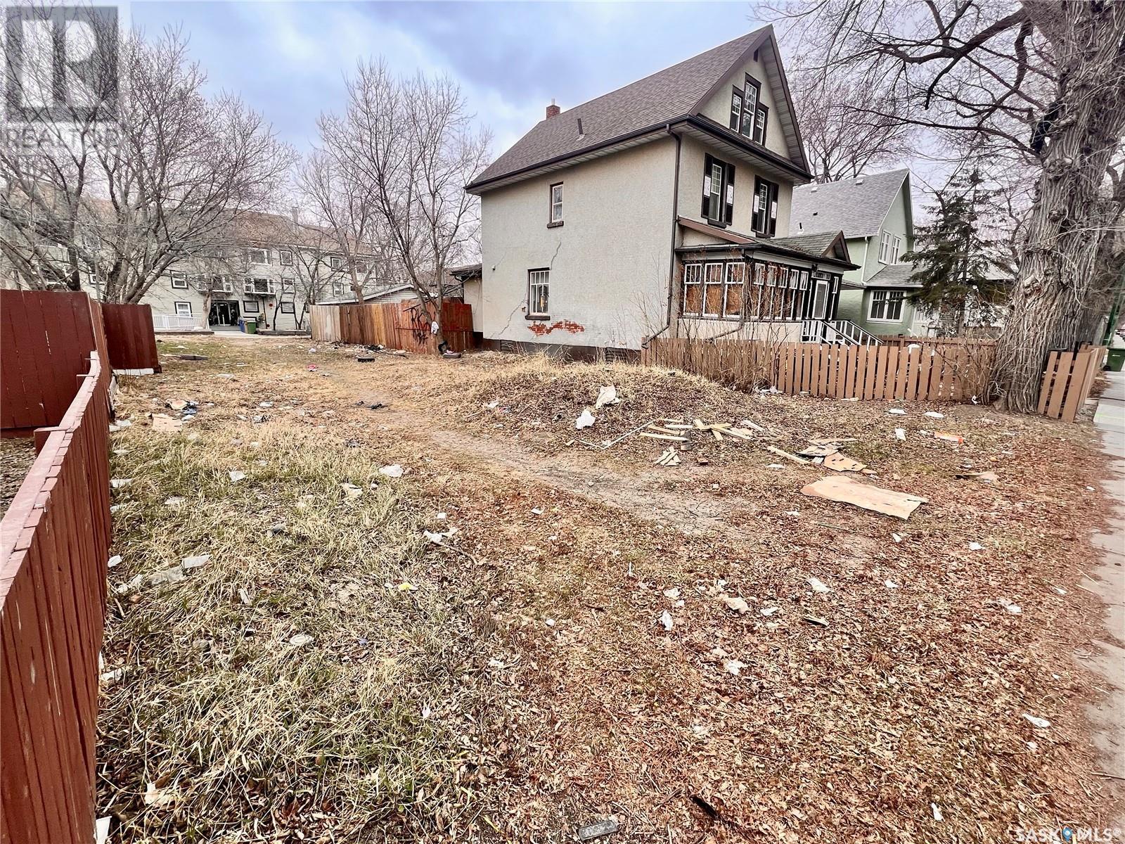 1861 St John Street, Regina, Saskatchewan  S4P 1S1 - Photo 2 - SK003739