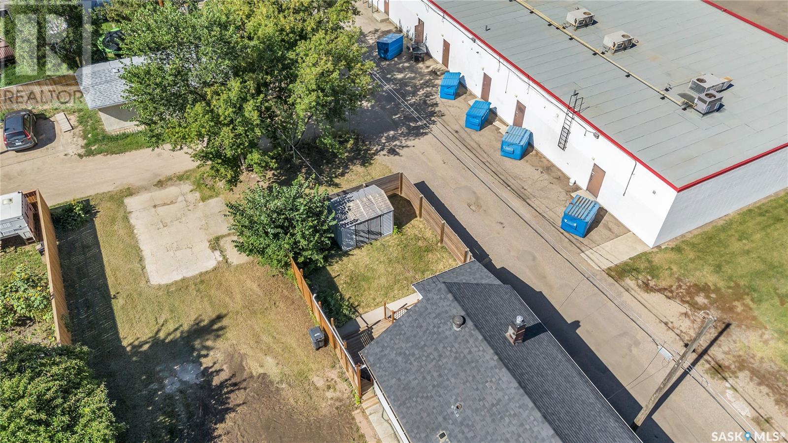 1129 E Avenue N, Saskatoon, Saskatchewan S7L 1T2 - Photo 3 - SK009675