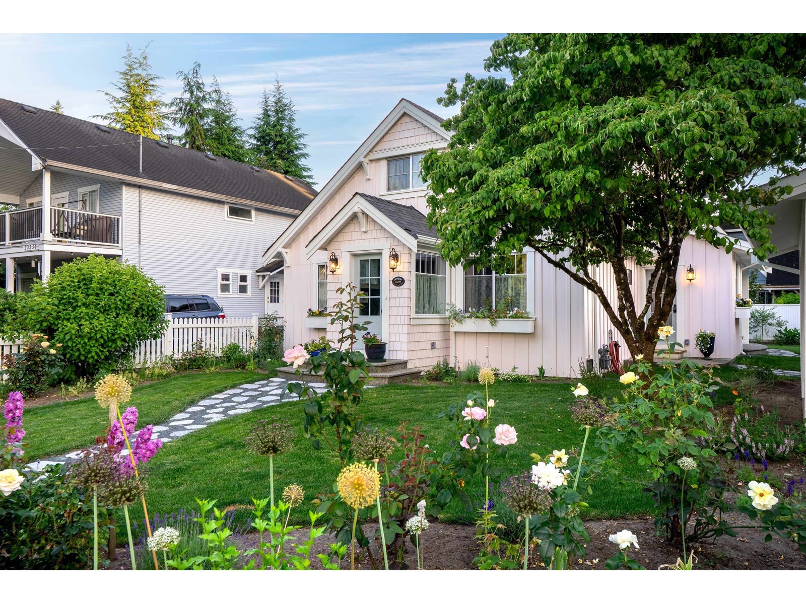 Property at 23208 FRANCIS AVENUE image 3
