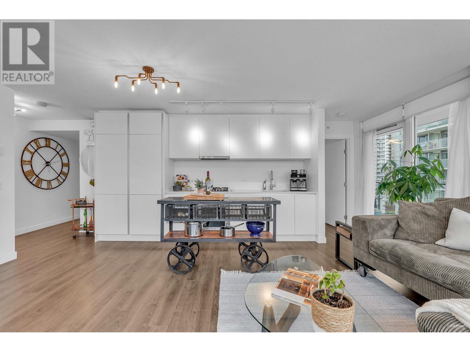 1709 988 Quayside Drive, New Westminster, British Columbia  V3M 0L5 - Photo 6 - R2989873