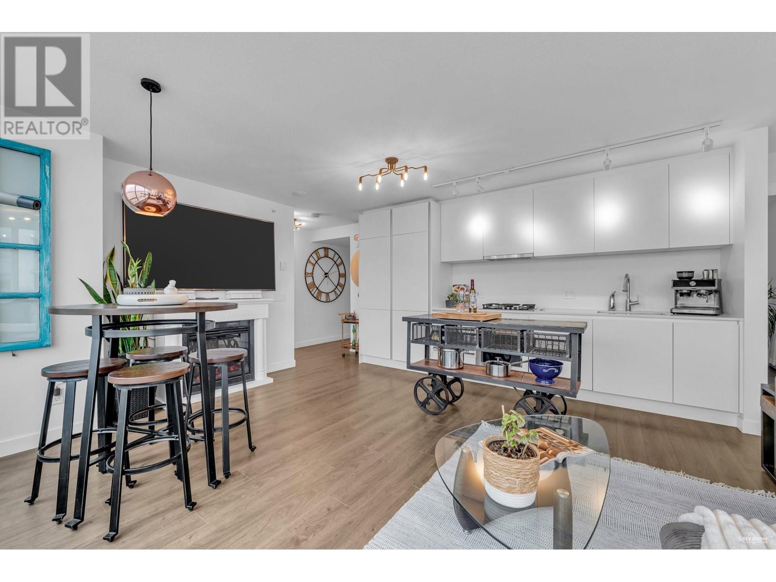 1709 988 Quayside Drive, New Westminster, British Columbia  V3M 0L5 - Photo 5 - R2989873