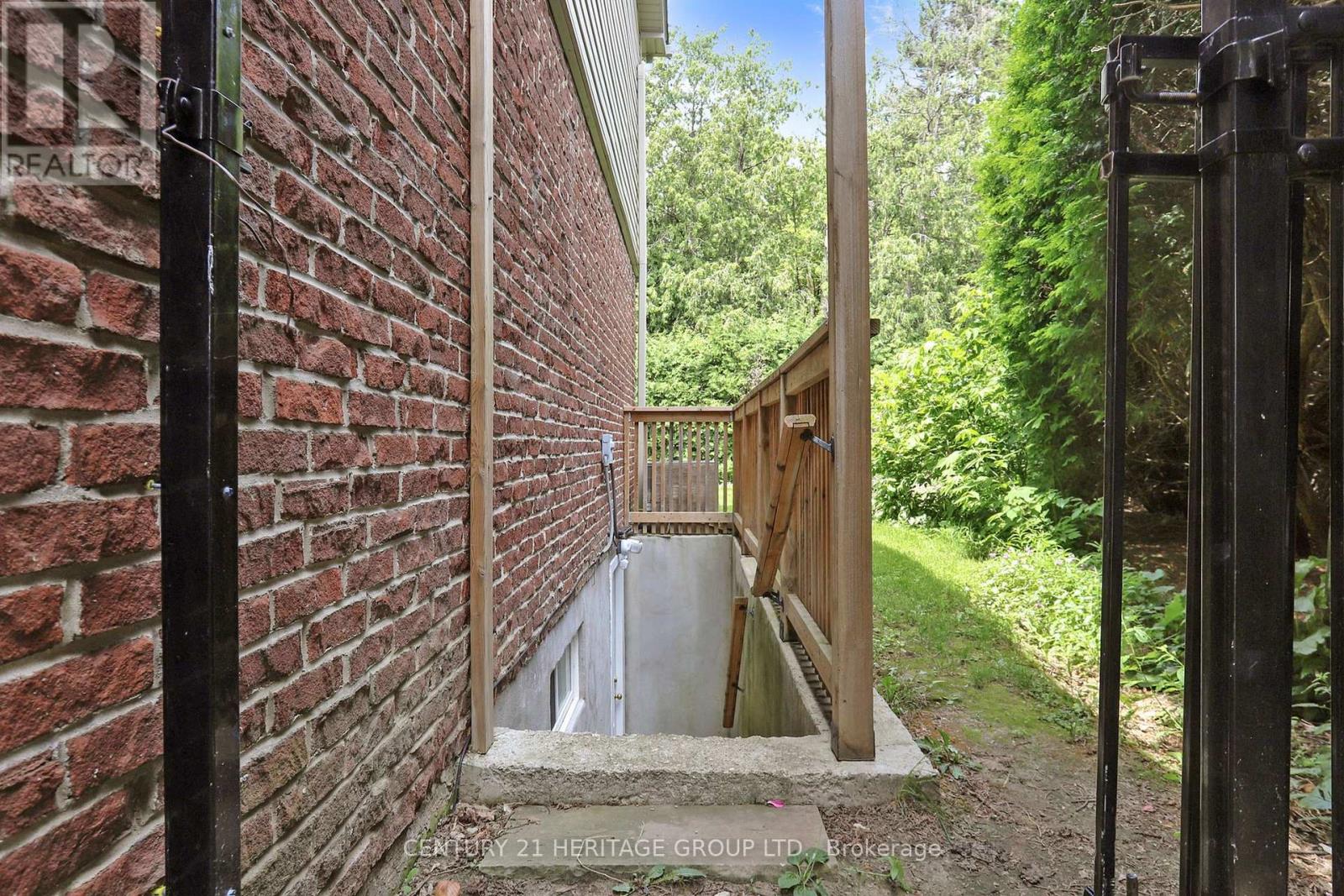 10 Cherry Blossom Lane, Markham, Ontario  L3T 3B9 - Photo 45 - N12227957