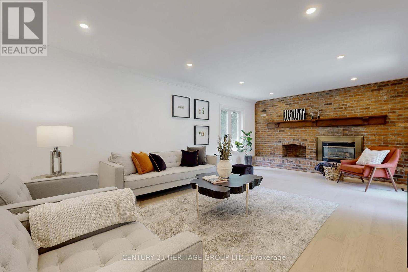 10 Cherry Blossom Lane, Markham, Ontario  L3T 3B9 - Photo 8 - N12227957