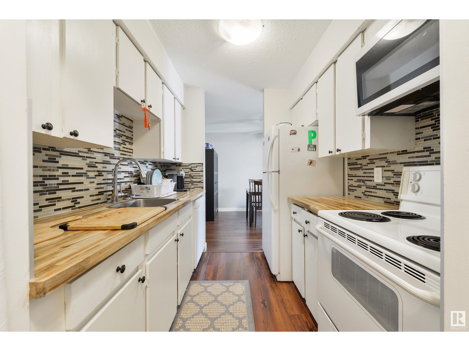 Property at #109 14707 53 AV NW image 3