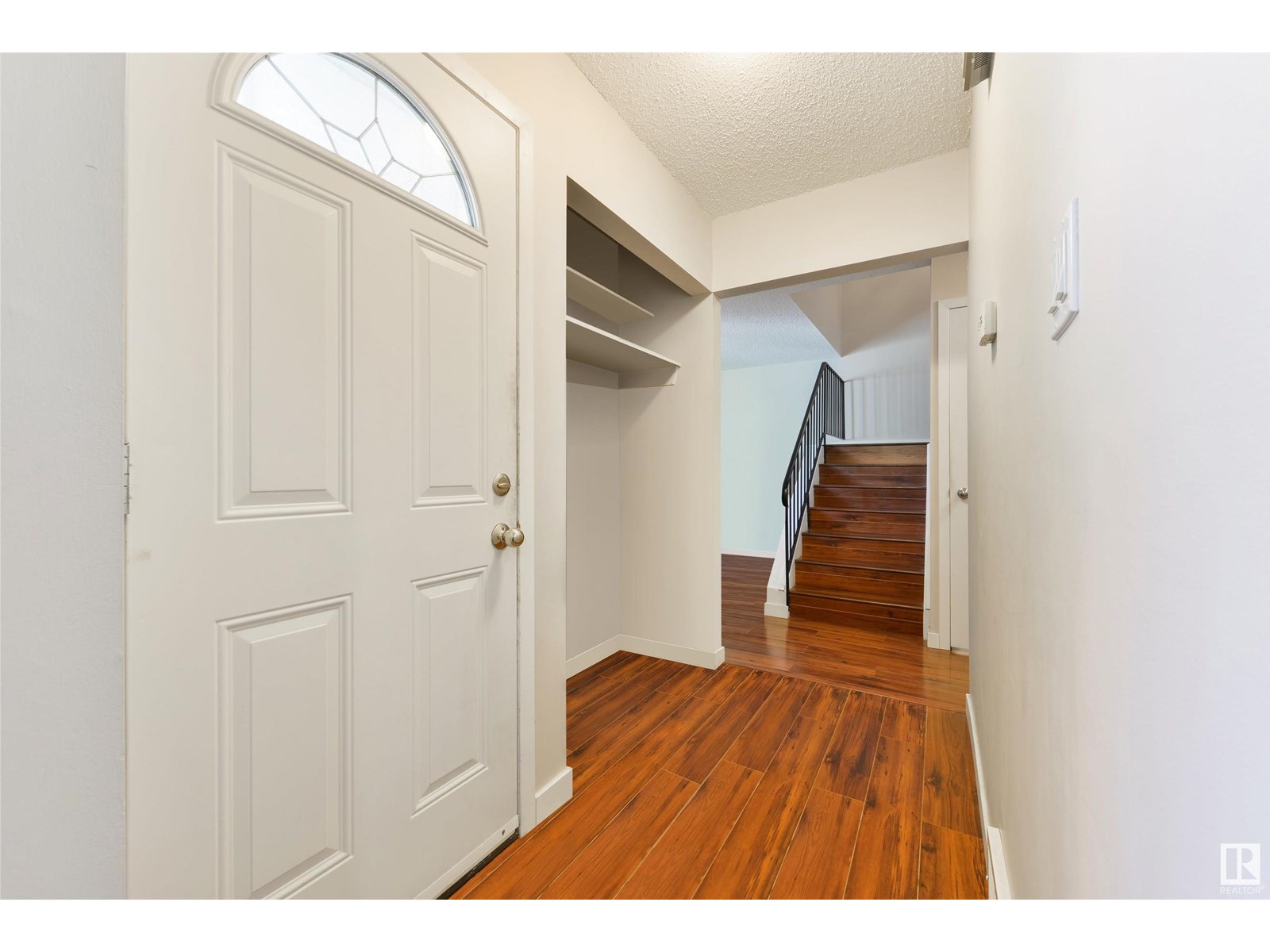 Property at #109 14707 53 AV NW image 4