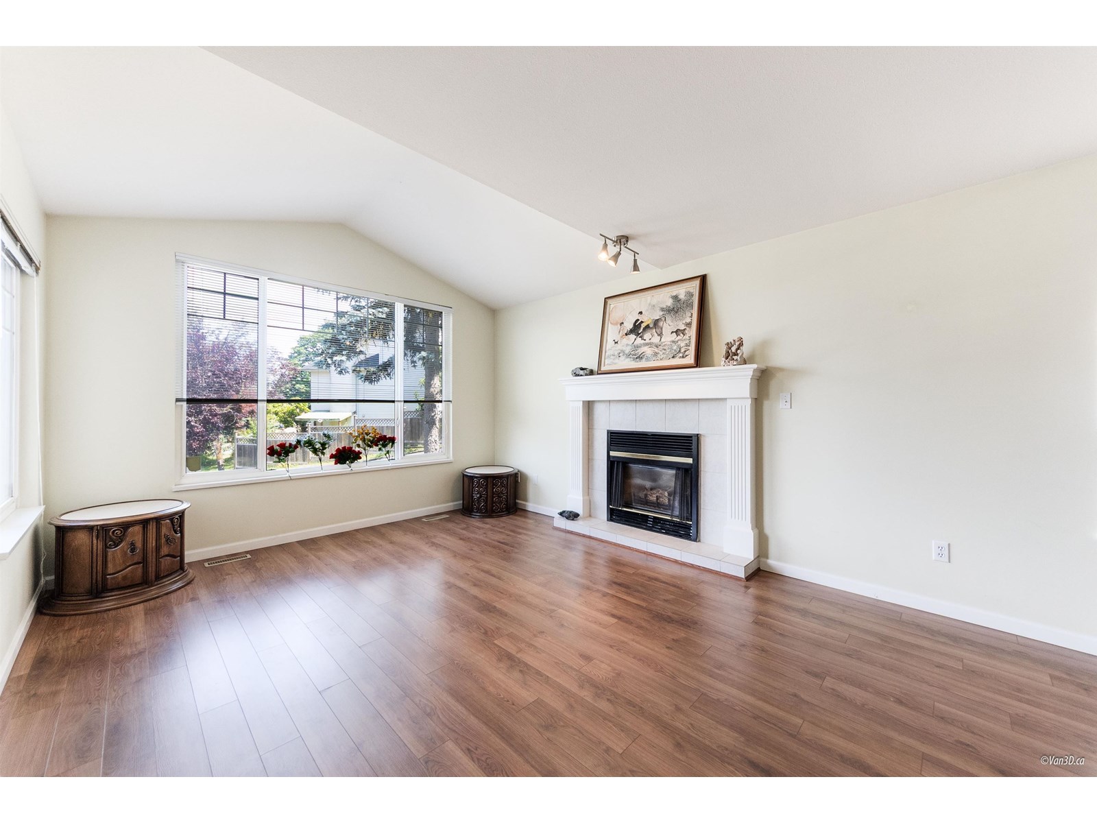 14534 St. Andrews Drive, Surrey, British Columbia  V3R 0W5 - Photo 3 - R3015551