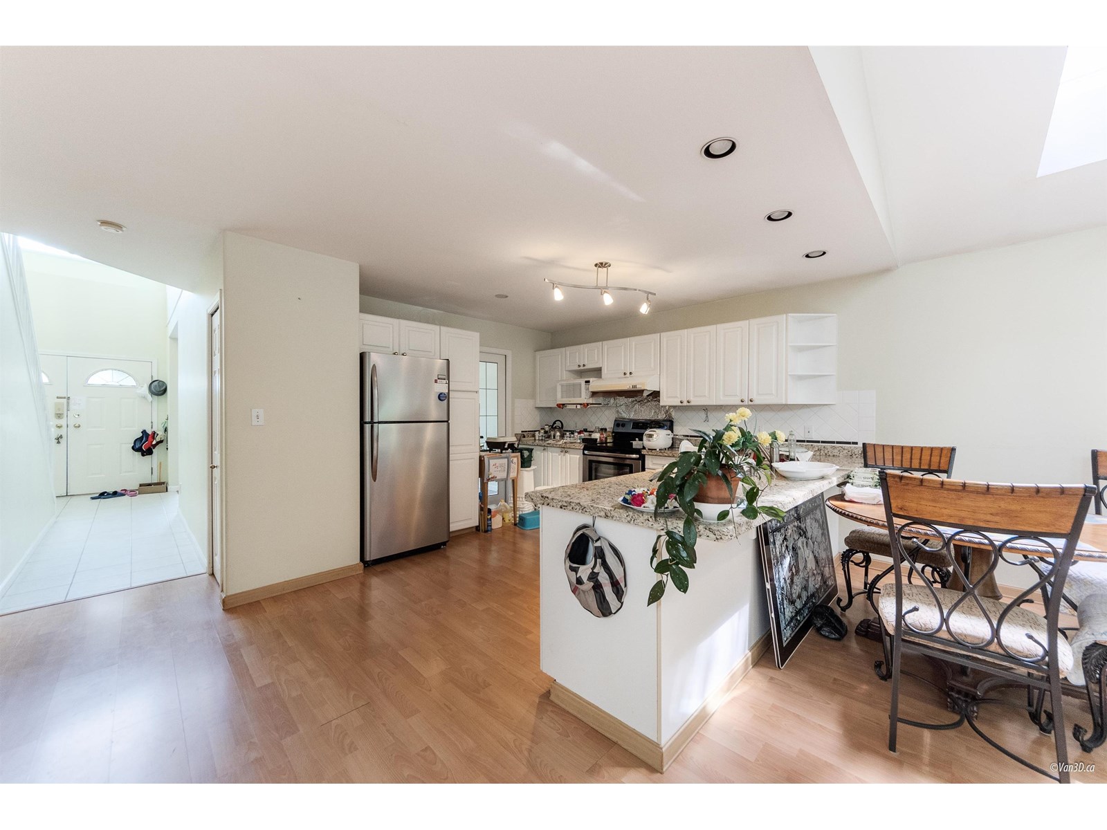 14534 St. Andrews Drive, Surrey, British Columbia  V3R 0W5 - Photo 5 - R3015551