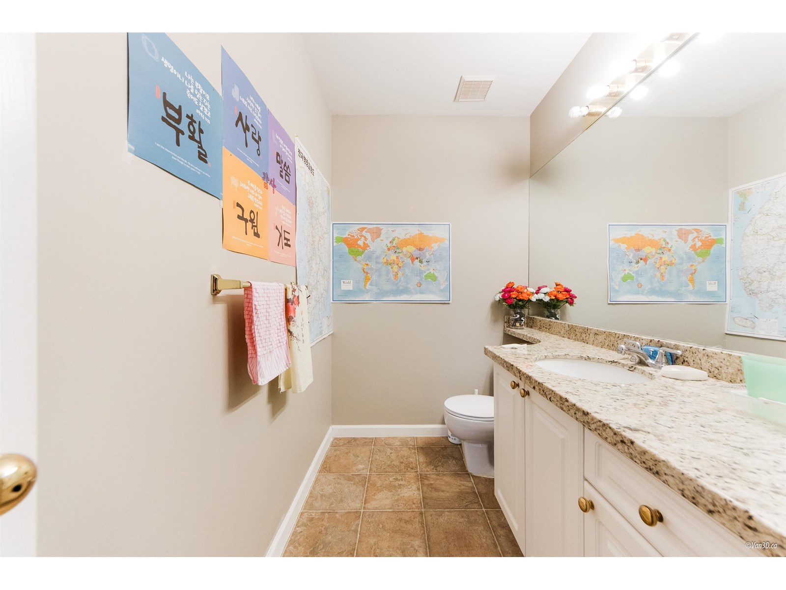 14534 St. Andrews Drive, Surrey, British Columbia  V3R 0W5 - Photo 8 - R3015551