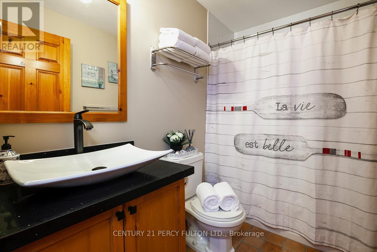 211 - 184 Snowbridge Way, Blue Mountains, Ontario  L9Y 0V1 - Photo 13 - X12227990