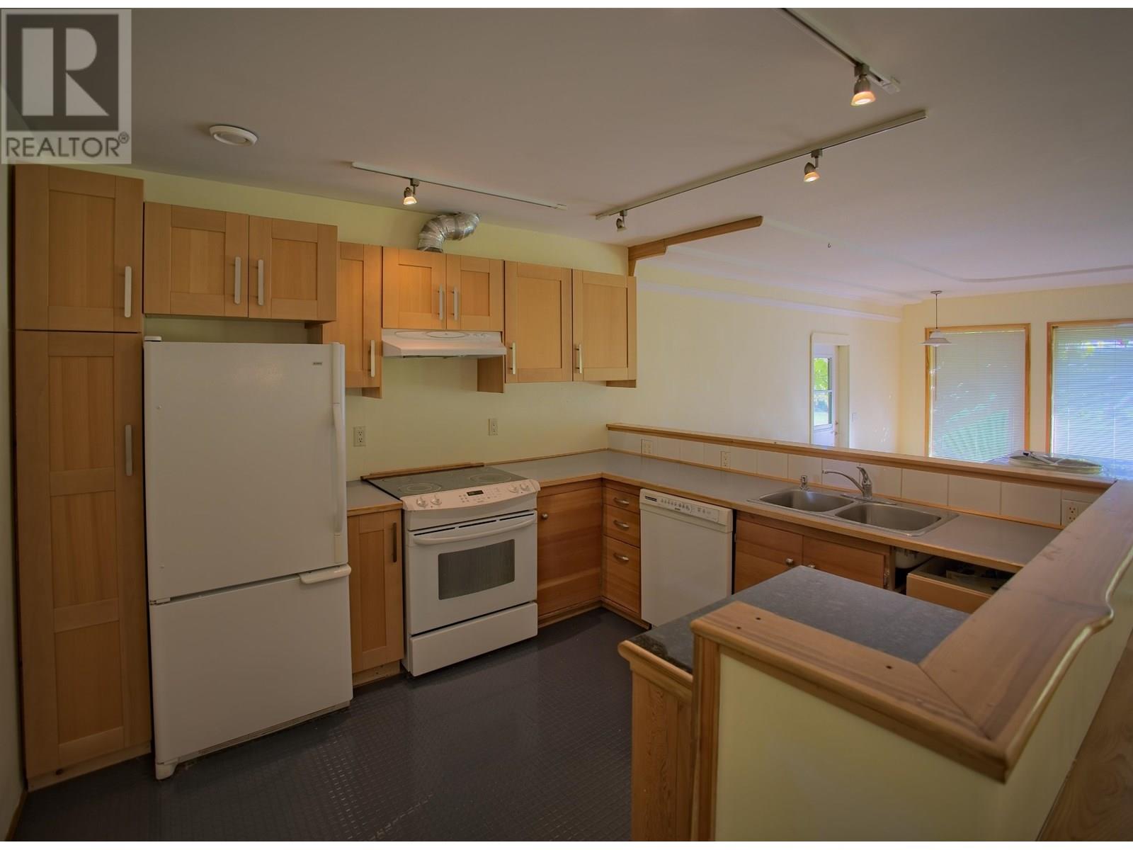 1901-1929 Fulford-Ganges Road, Salt Spring Island, British Columbia  V8K 2A6 - Photo 15 - R3017033