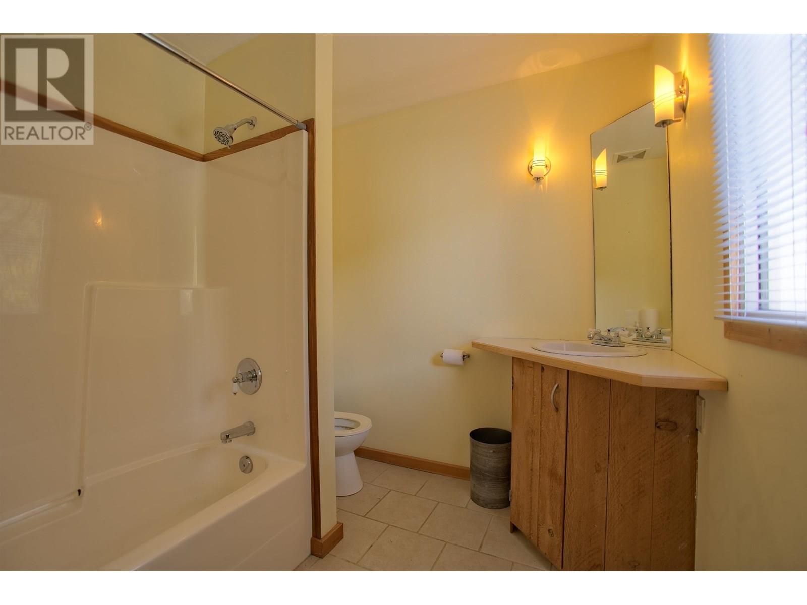 1901-1929 Fulford-Ganges Road, Salt Spring Island, British Columbia  V8K 2A6 - Photo 22 - R3017033
